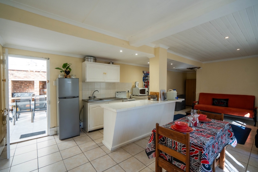 5 Bedroom Property for Sale in West Bank Eastern Cape